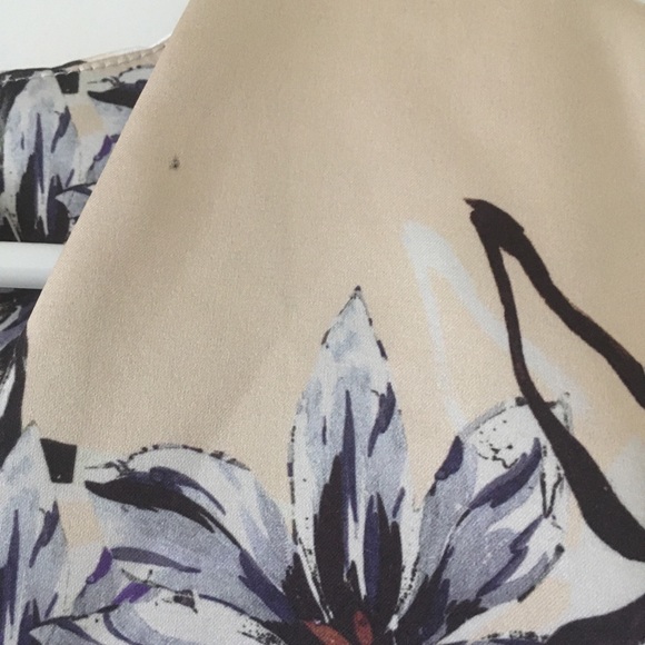 Topshop V-Neck Floral Dress Size 8 - Picture 6 of 7